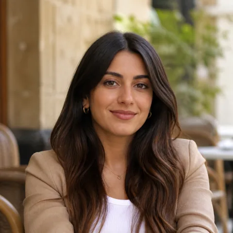 Portrait of fictional customer Maya Khoury